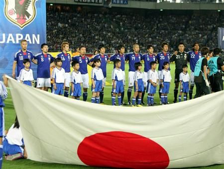 قد يضطر اللاعبين على مقاطعة المباريات الدولية بسبب ضعف المكافآت المالية