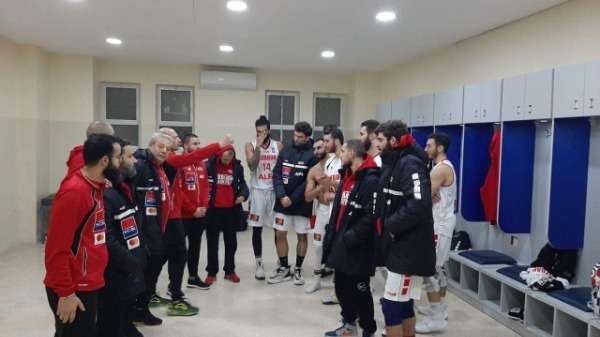 لاعبو منتخب لبنان لكرة السلة