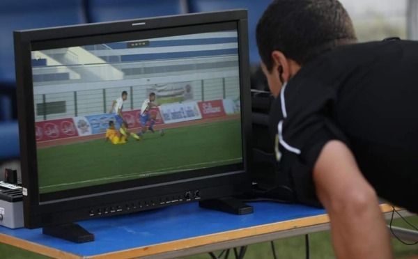 تقنية حكم الفيديو "الفار"