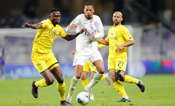 من مباراة العين والوصل