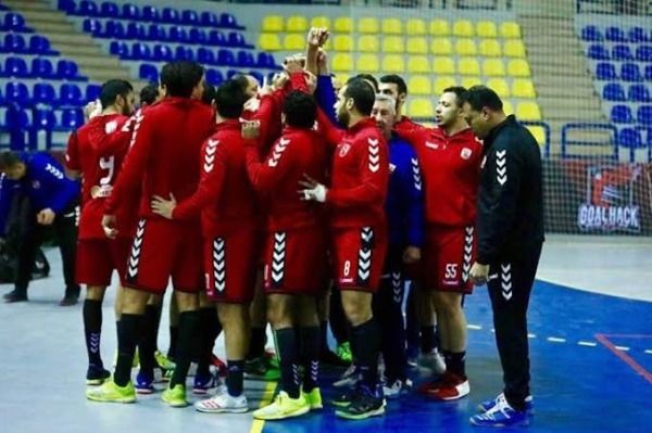 لاعبو الأهلي