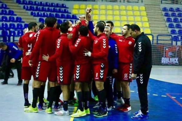 لاعبو الأهلي