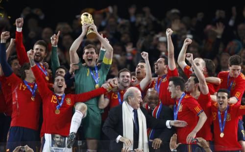 2010-07-11t212259z_01_wca206_rtridsp_3_soccer-world_reuters