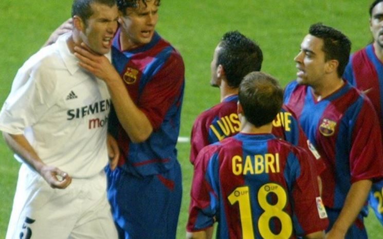 zidane%20vs%20barcelona%202003