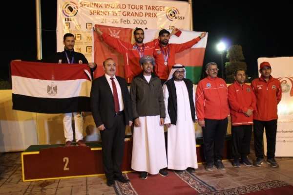 من تكريم أبطال الرماية في البطولة العربية