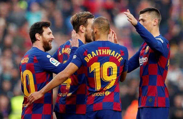 لاعبو برشلونة