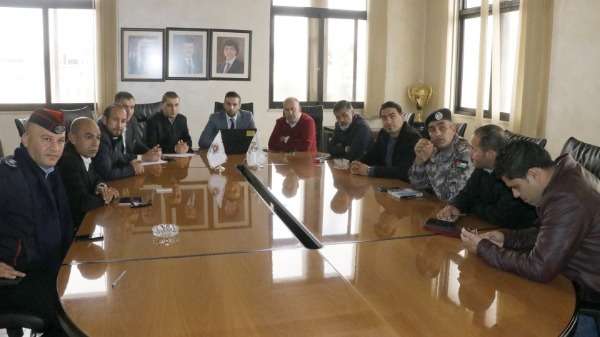 من الاجتماع