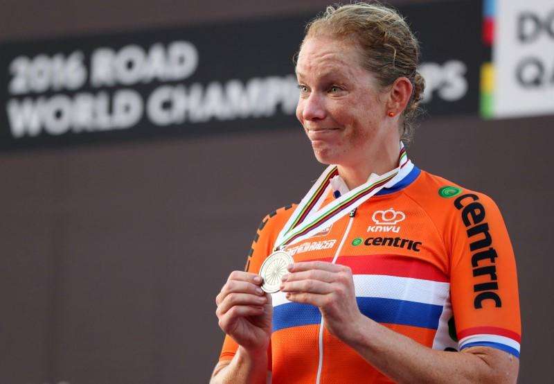 كيرستن فيلد