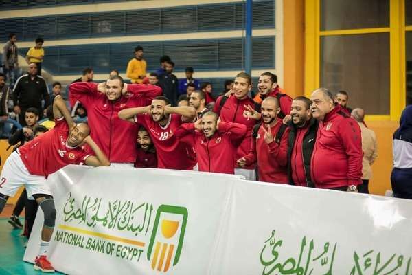 لاعبو الأهلي