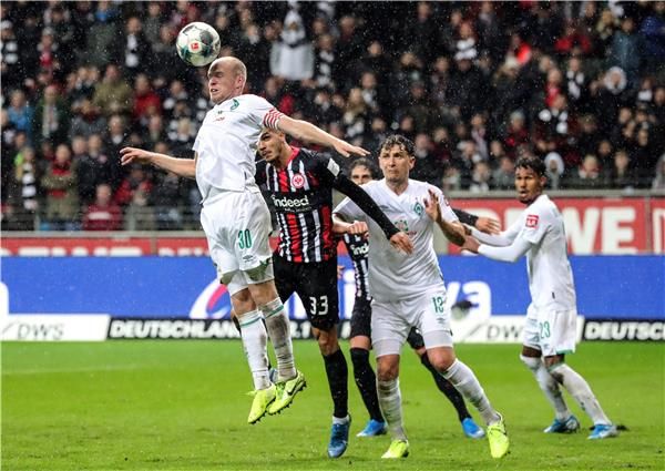 مواجهة سابقة بين الفريقين