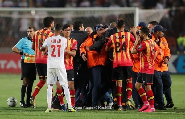 اعتراضات لاعبي الترجي على الحكم