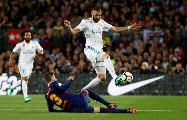 جانب من مباراة سابقة بين الفريقين