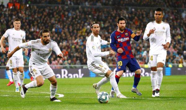 راموس وميسي من المباراة