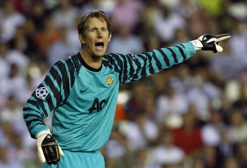 2010-09-29t203940z_01_bar110_rtridsp_3_soccer-champions_reuters