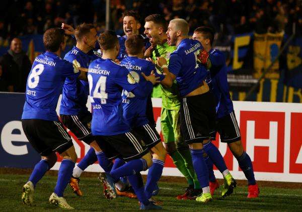 فرحة لاعبي ساربريكين