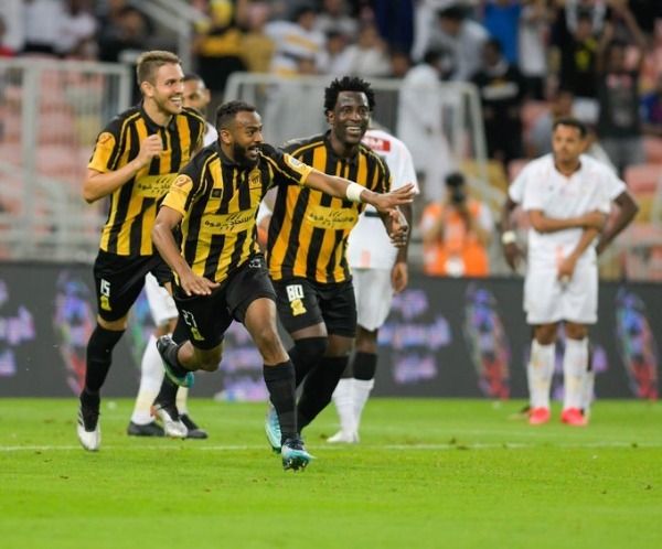 لاعبو الاتحاد