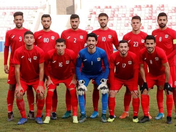 لاعبو الجزيرة 