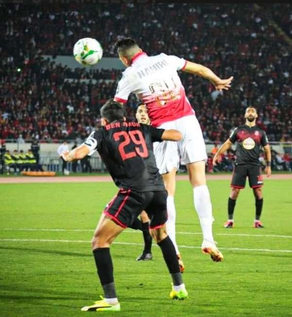 من مباراة الوداد والنجم على ملعب محمد الخامس