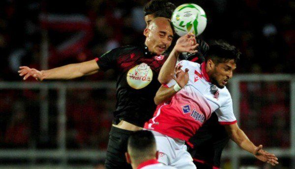 من لقاء الذهاب بين الفريقين