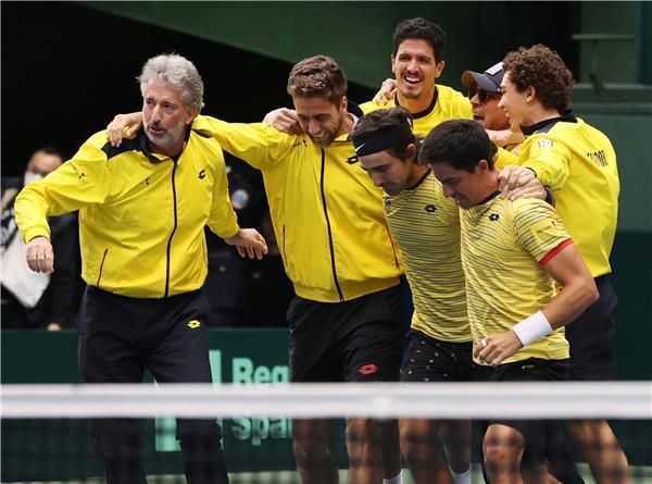 لاعبو الإكوادور 