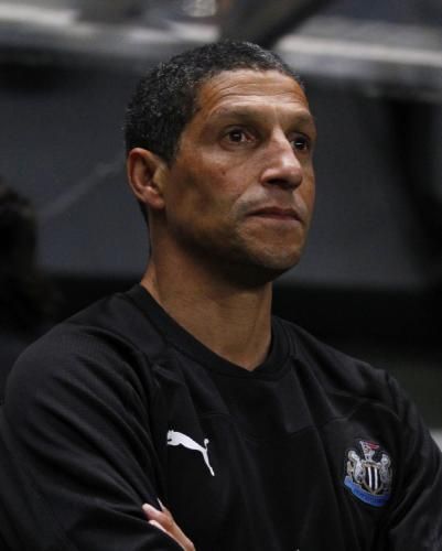 2010-10-27t212802z_01_dmr218_rtridsp_3_soccer-england-cup_reuters