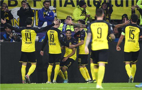 لاعبو بوروسيا دورتموند