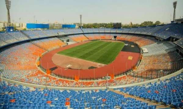 ستاد القاهرة