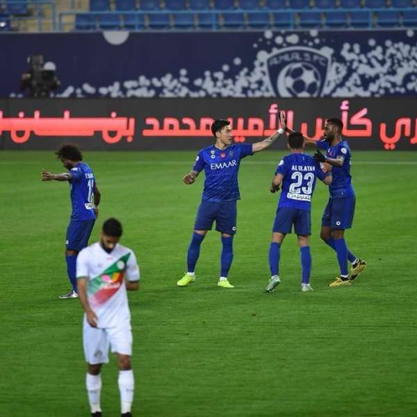 لاعبو الهلال