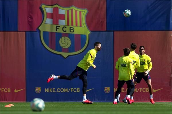 لاعبو برشلونة