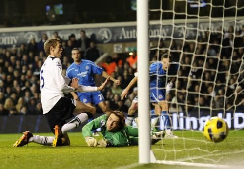 2010-12-28t173021z_01_djm106_rtridsp_3_soccer-england_reuters