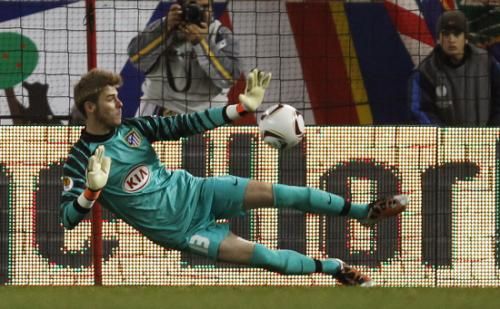 2010-12-01t213049z_01_sps11_rtridsp_3_soccer-europa_reuters