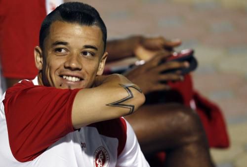 2010-12-09t192204z_01_abd13_rtridsp_3_soccer-club_reuters