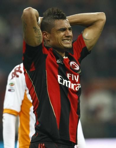 2010-12-18t205032z_01_mln112_rtridsp_3_soccer-italy_reuters