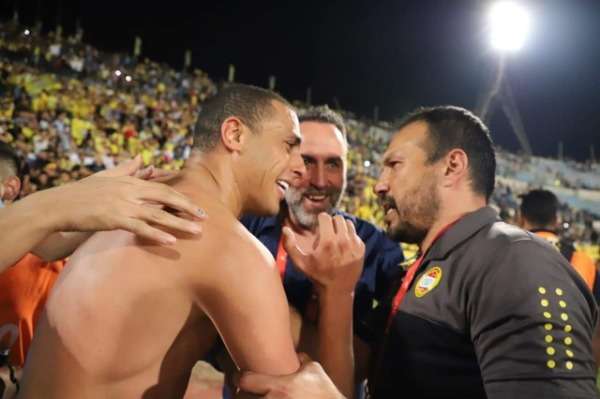 أحمد العكايشي مع مدربه