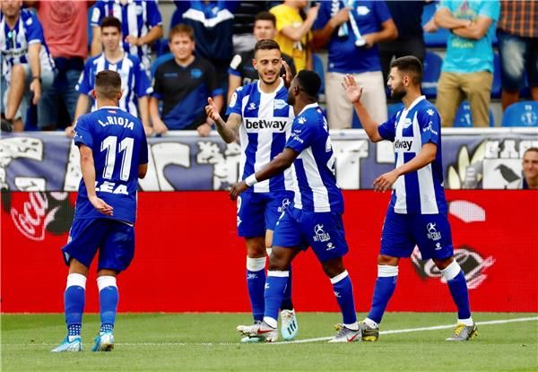 لاعبو ديبورتيفو ألافيس