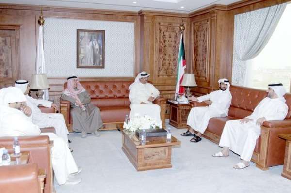 من الاجتماع