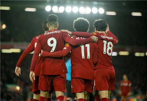 لاعبو ليفربول