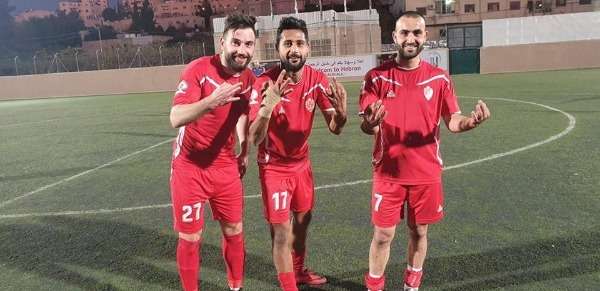 لاعبو أهلي الخليل