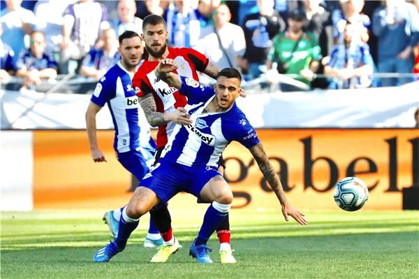 لاعبو ألافيس