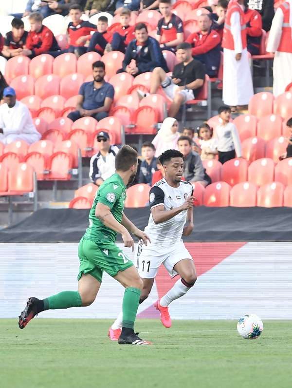 من الدوري الإماراتي
