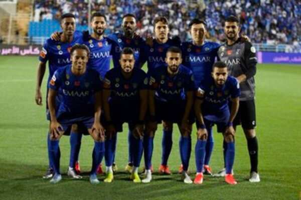 لاعبو الهلال