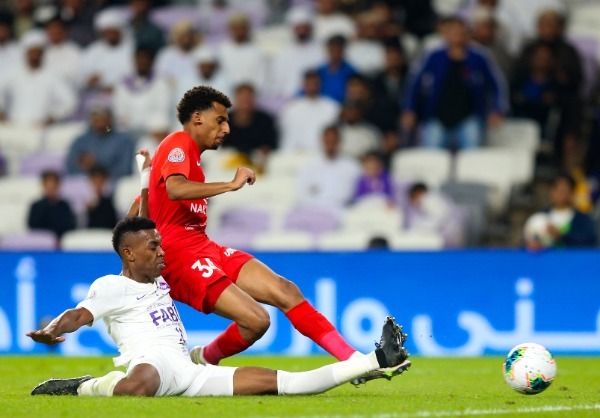 من الدوري الإماراتي