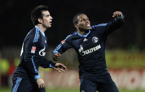 2010-12-12t170953z_01_boh03_rtridsp_3_soccer-germany_reuters