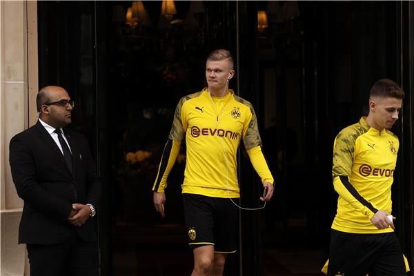 لاعبو دورتموند