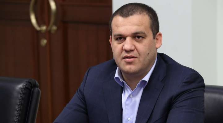 عمر كريمليف