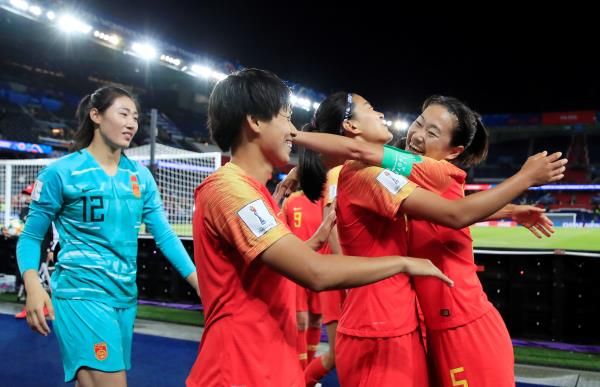 منتخب الصين للسيدات