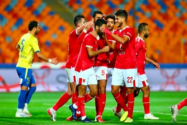 لاعبو الأهلي