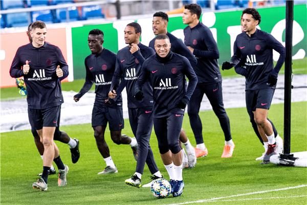 لاعبو سان جيرمان