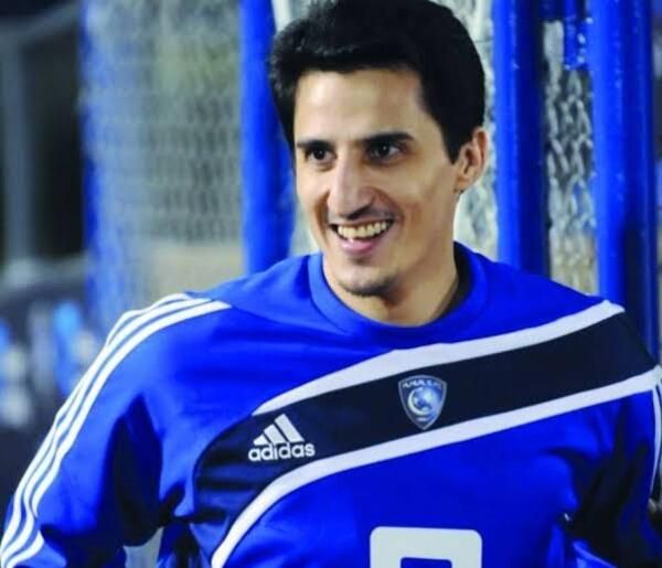 التمياط بقميص الهلال