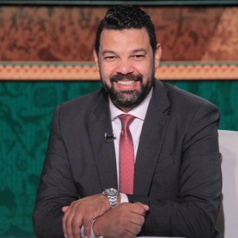 عبد الظاهر السقا  
